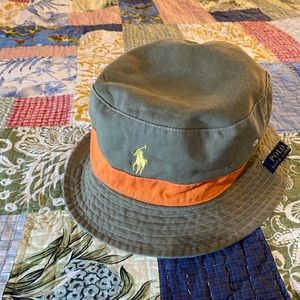 Reversible Polo Ralph Lauren bucket hat